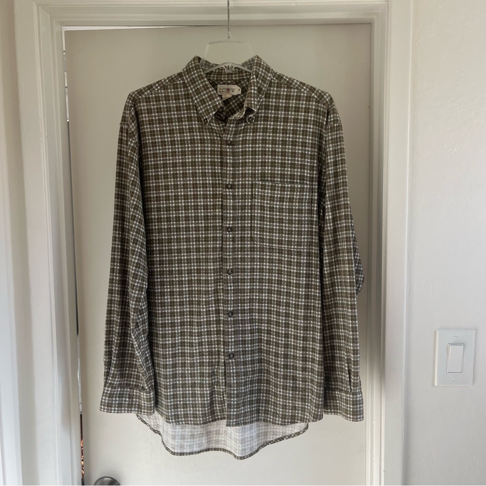 Men’s olive green flannel